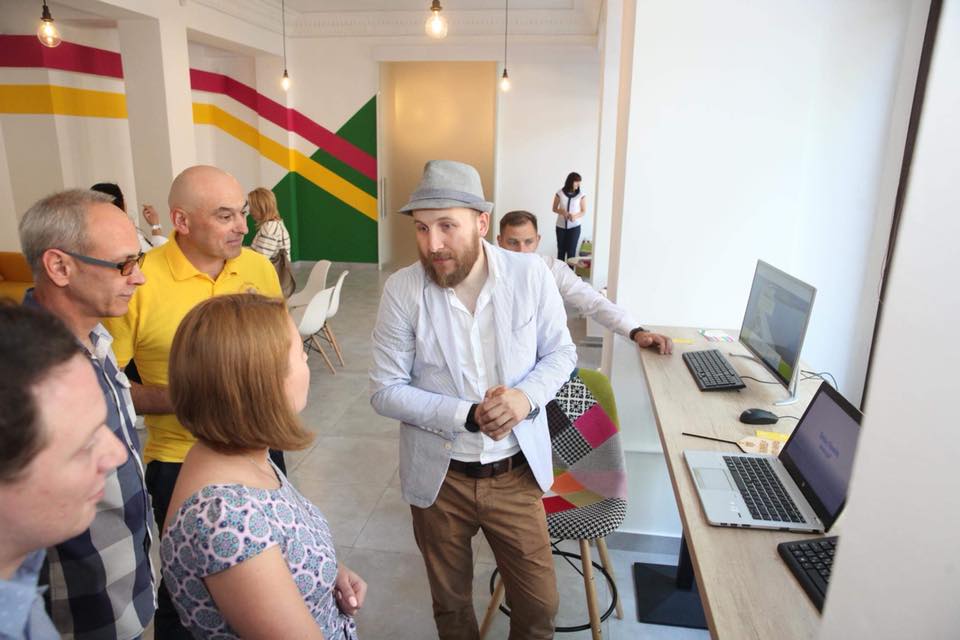 36188616_2074952689443845_6853573039003533312_n