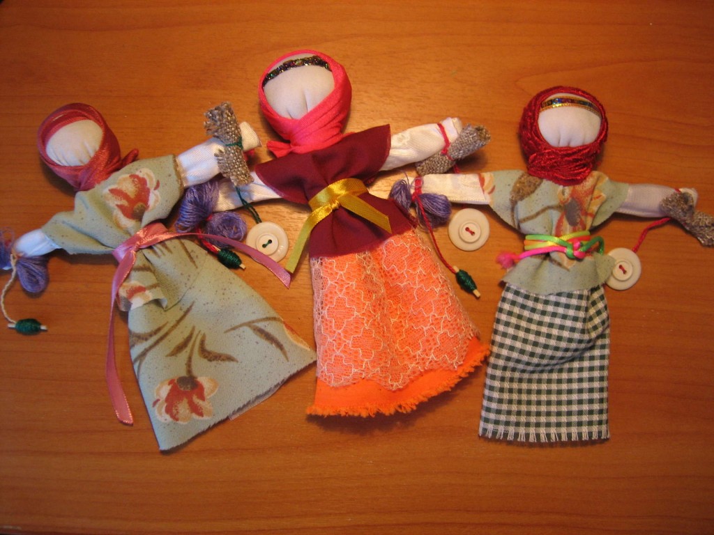 В Запорожье открылась выставка авторских кукол