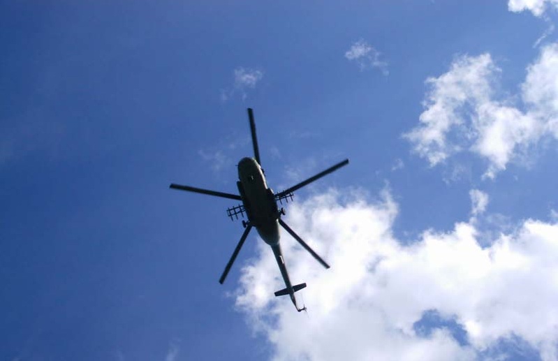 Над запорожским курортом летают военные вертолеты – ВИДЕО