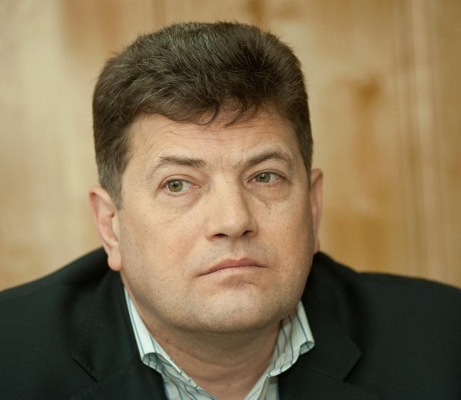 o-00374574-a-00035002