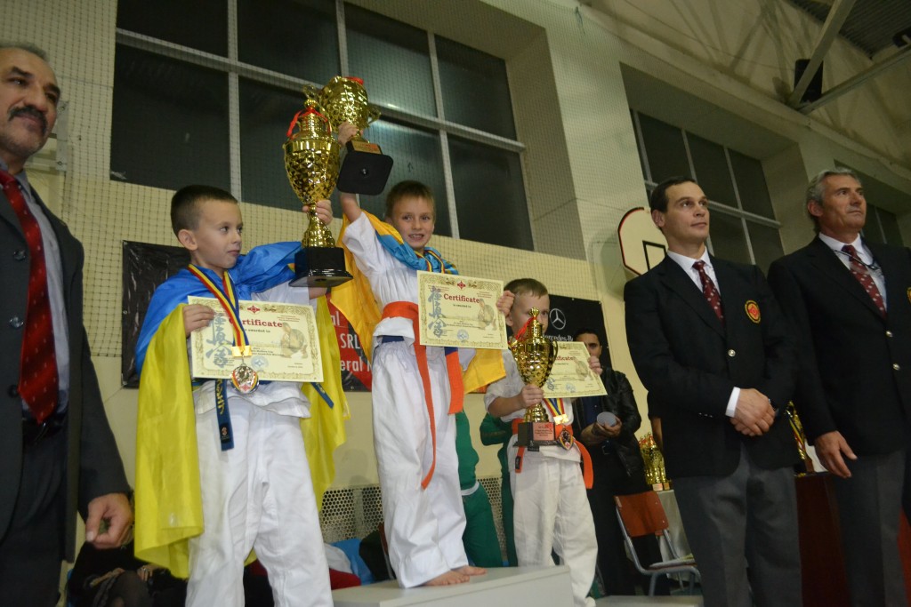 Запорожские каратисты триумфально выступили на открытом Кубке Молдовы (ФОТО)