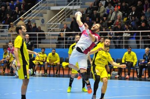 Мотор одержал победу в очередном матче гандбольной Лиги Чемпионов