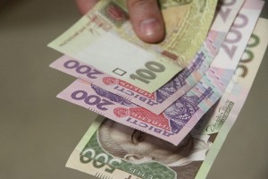 Запорожский горсовет купит 500 мусорных баков за 3 миллиона гривен