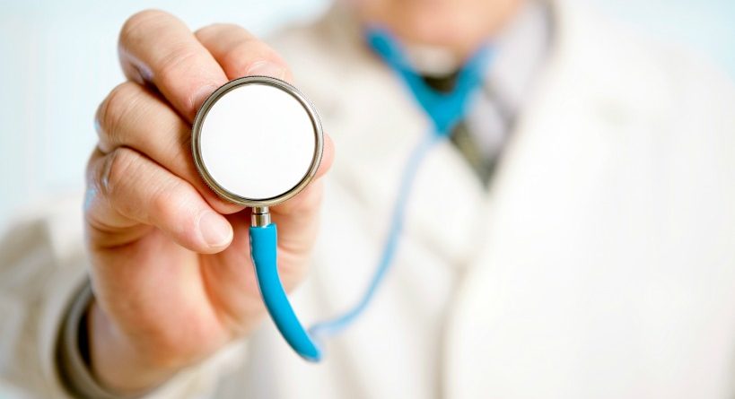 licar-doctor-zdorovia-halth-bolezn-vrach-pacient-bolnica-819x445