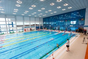 Запорожские спортсмены отметили Старый Новый год водными купаниями