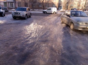У Буряка рассказали о причинах ужасного состояния дорог и тротуаров зимой
