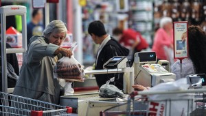 В Запорожье хотят вернуть госрегулирование цен на продукты первой необходимости