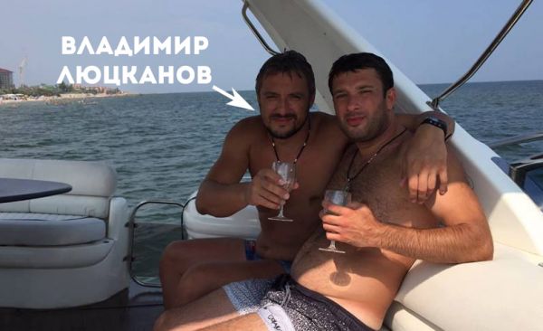 d92f06bbf34881bbe82579e163652d80_L