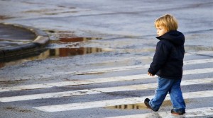 Запорожские патрульные нашли 4-х летнего ребенка