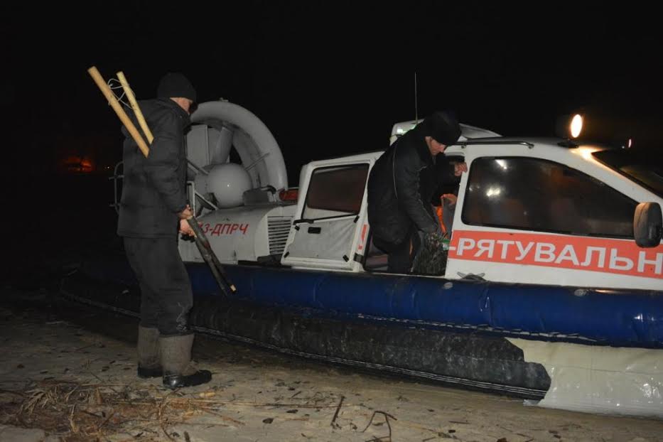 В Запорожской области спасали горе-рыбаков