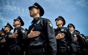 Вор из Полог хотел пробраться в дом к 79-летней женщине