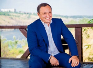 Особняки, элитные аксессуары и дорогое оружие: запорожский губернатор Брыль опубликовал э-декларацию