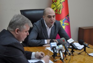 Квоты для порохоботов: запорожский нардеп Артюшенко готовится “отжимать” местные телеканалы – журналист