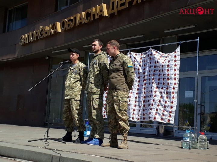 590aedd436406_NmIKTIQN2K0