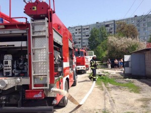 Запорожские спасатели ликвидировали пожар на территории частного дома
