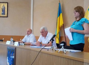 Мэру Энергодара на сессии вручили подозрение о совершении преступления