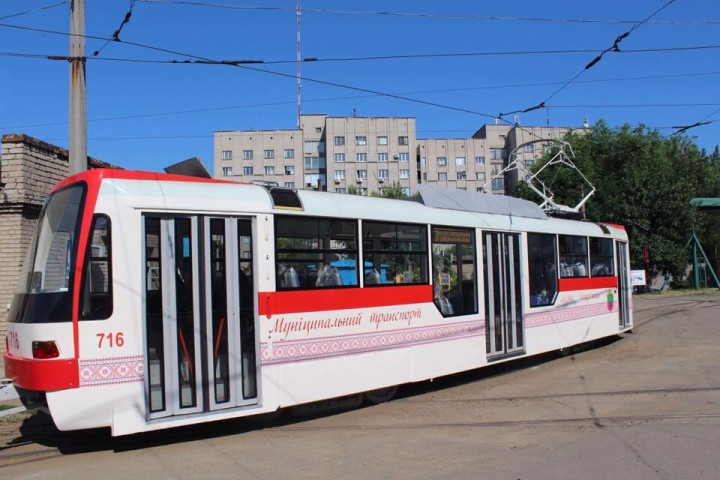 На улицах Запорожья появился новый трамвай собственного производства (ФОТО)
