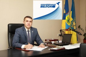 В Запорожской области аншлаг: “оппоблоковцы” пришли в суд защищать мэра (ВИДЕО)