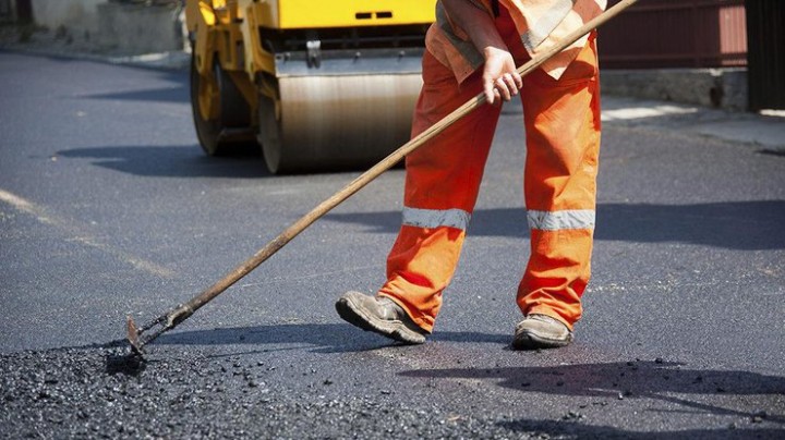 deneg-na-remont-dorog-v-ukraine-net-ukravtodor_rect_86739c0c1ec5c4721e0897a8c34de615