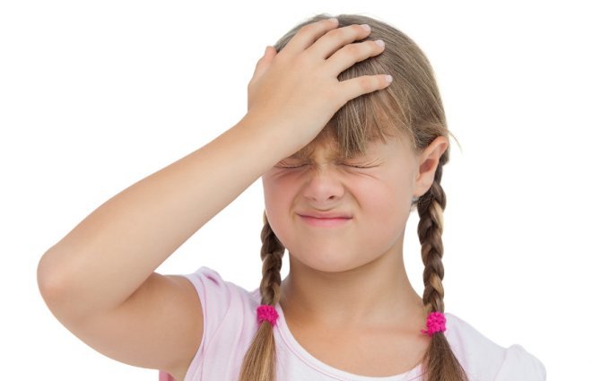 pri-otravleniya-yagodkami-landysha-poyavlyayutsya-golovnye-boli-shum-v-ushah-snizhaetsya-puls