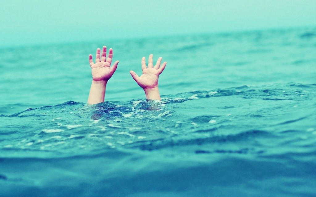 В Запорожской области в ставке утонул 7-летний мальчик