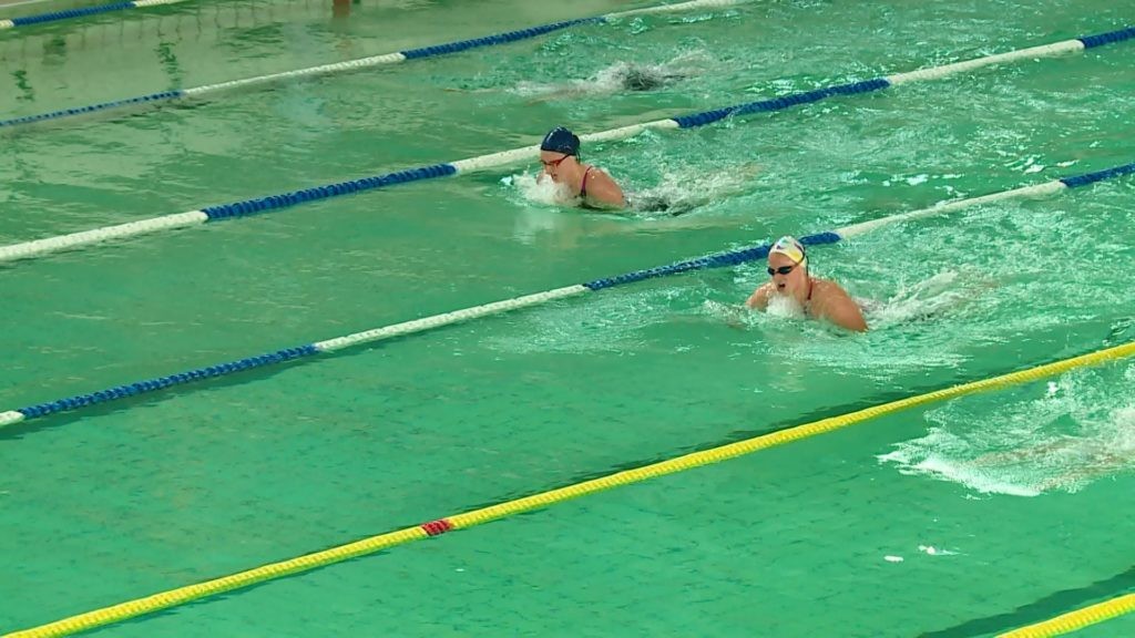Впервые за 10 лет: в Запорожье стартовал чемпионат Украины по плаванию (ФОТО)