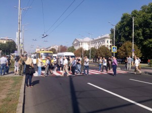 В Запорожье активисты и АТОшники поставили ультиматум мэрии: льготам в транспорте быть (ФОТО, ВИДЕО)