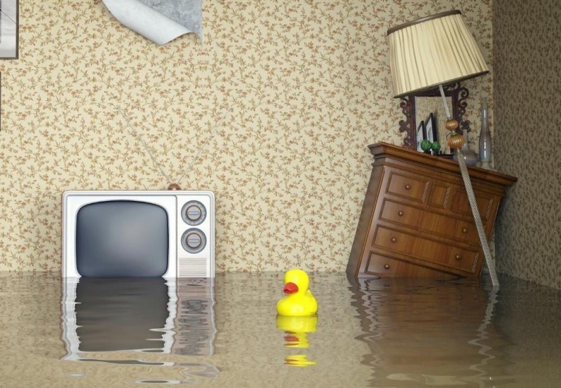 В квартирах запорожцев отопительный сезон начался с потопов (ВИДЕО)