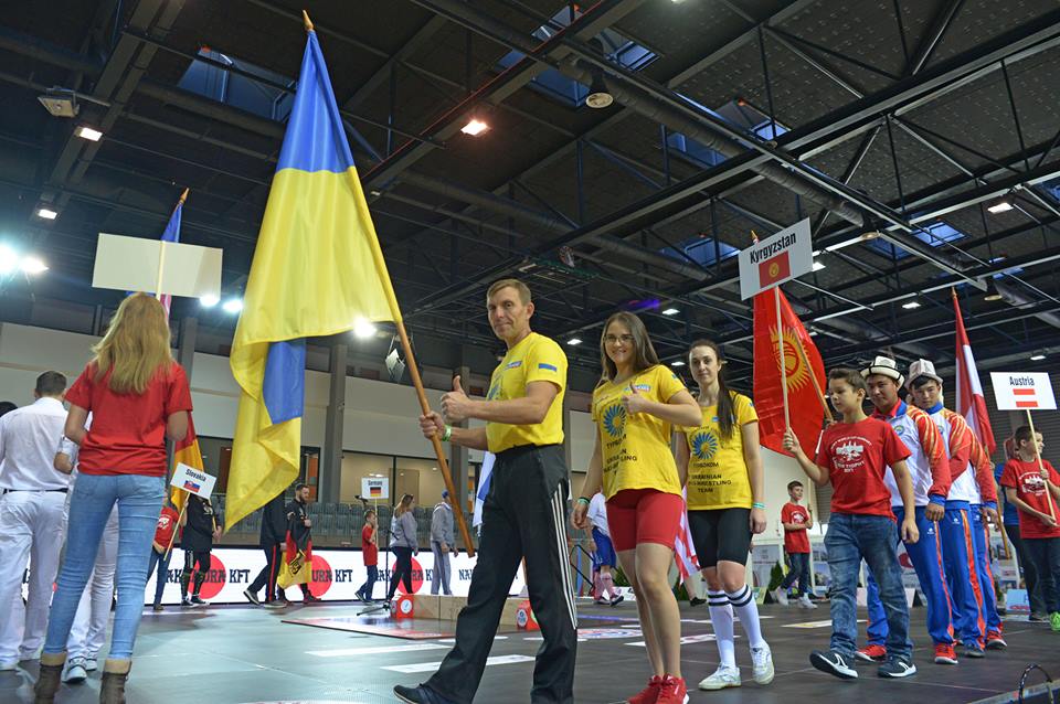 Украинцы триумфально выступают на Кубке мира по мас-рестлингу