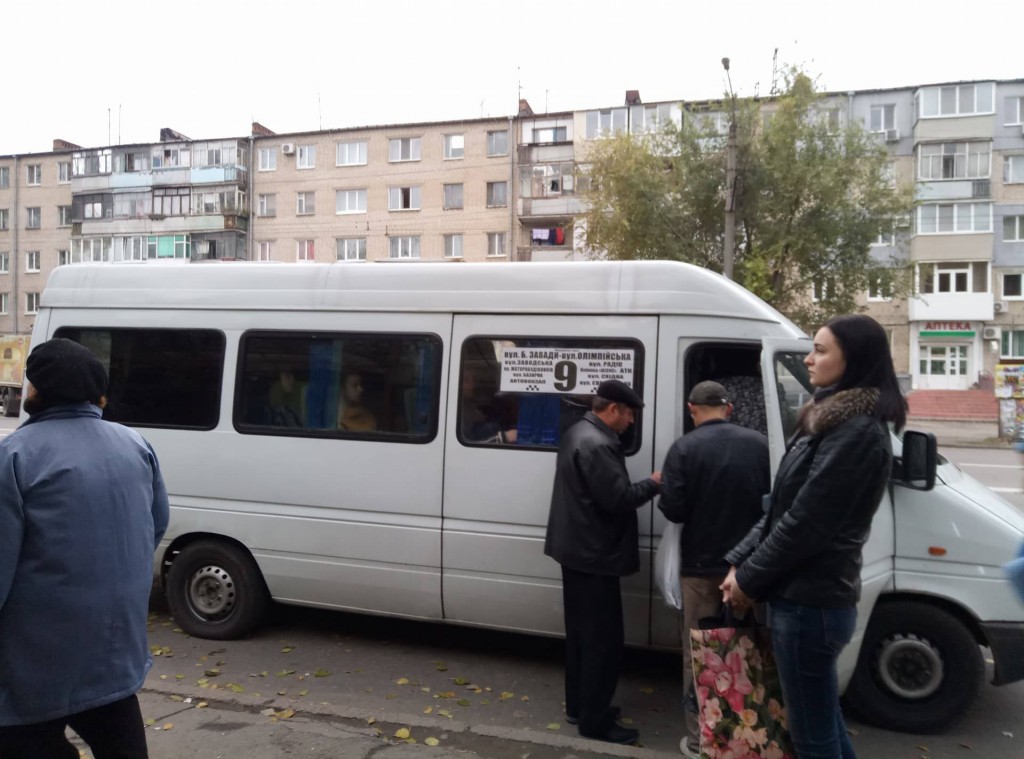 ФОТОФАКТ: как в Запорожье улучшились условия пассажироперевозок после подорожания проезда