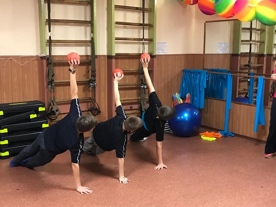 23667110_1508652109224075_489945861_n