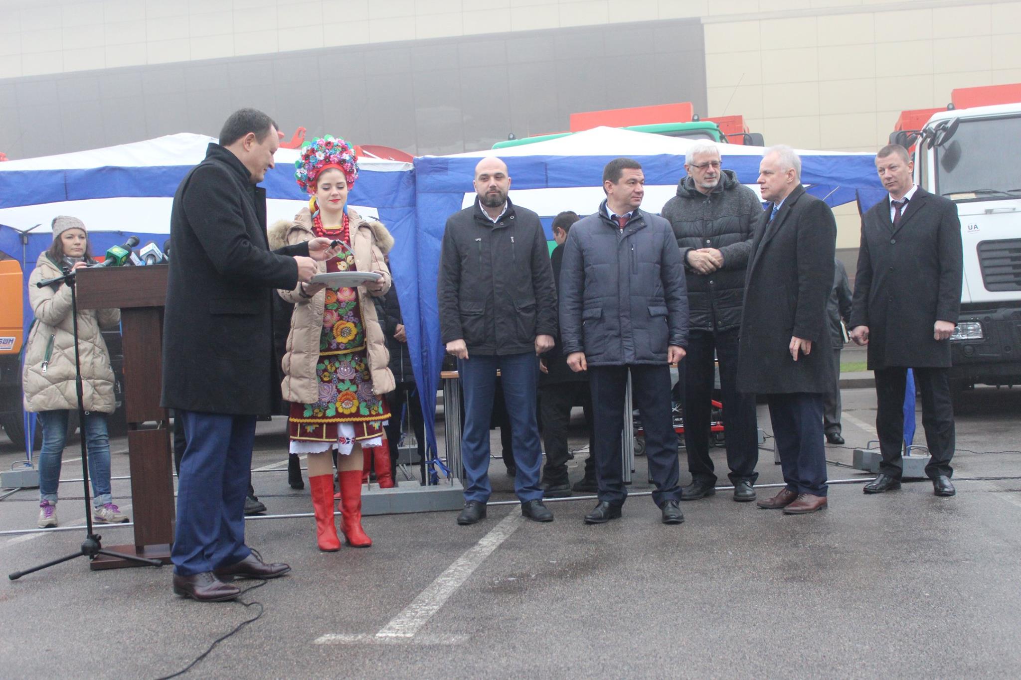 25310924_353224985149145_8935527085745443091_o