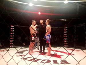 Борьба за пояс чемпиона. В Запорожье прошли ММА соревнования