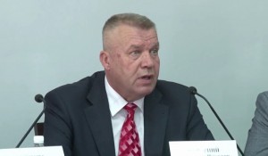 Мэр Бердянска со скандалом покинул заседание совещательного комитета при мэрии (ВИДЕО)