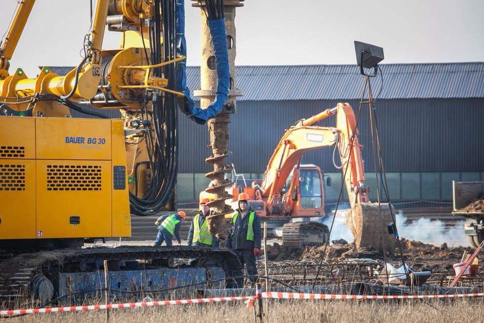 26195899_1985954378343677_579092924523823494_n