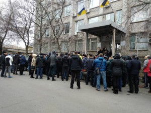 Счета за тепло: в Запорожье “сталкивают лбами” жителей многоэтажек и владельцев нежилых помещений