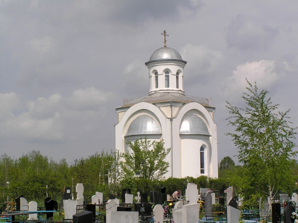 Церковный скандал в Запорожье: депутаты проверят на каких правах работают часовни на кладбищах