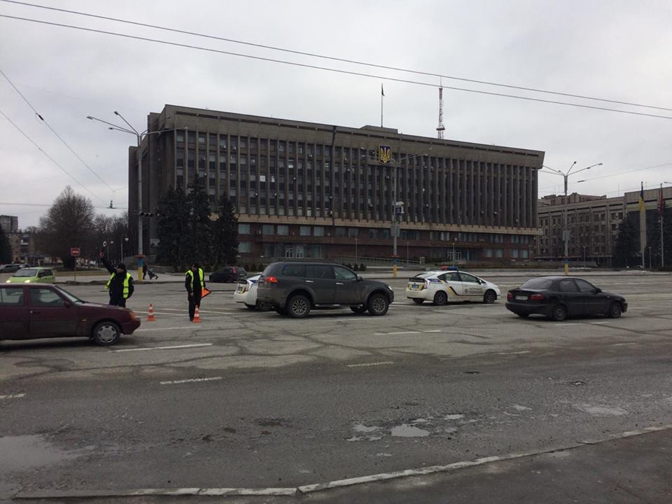 27848660_579319055734679_1828597746_n