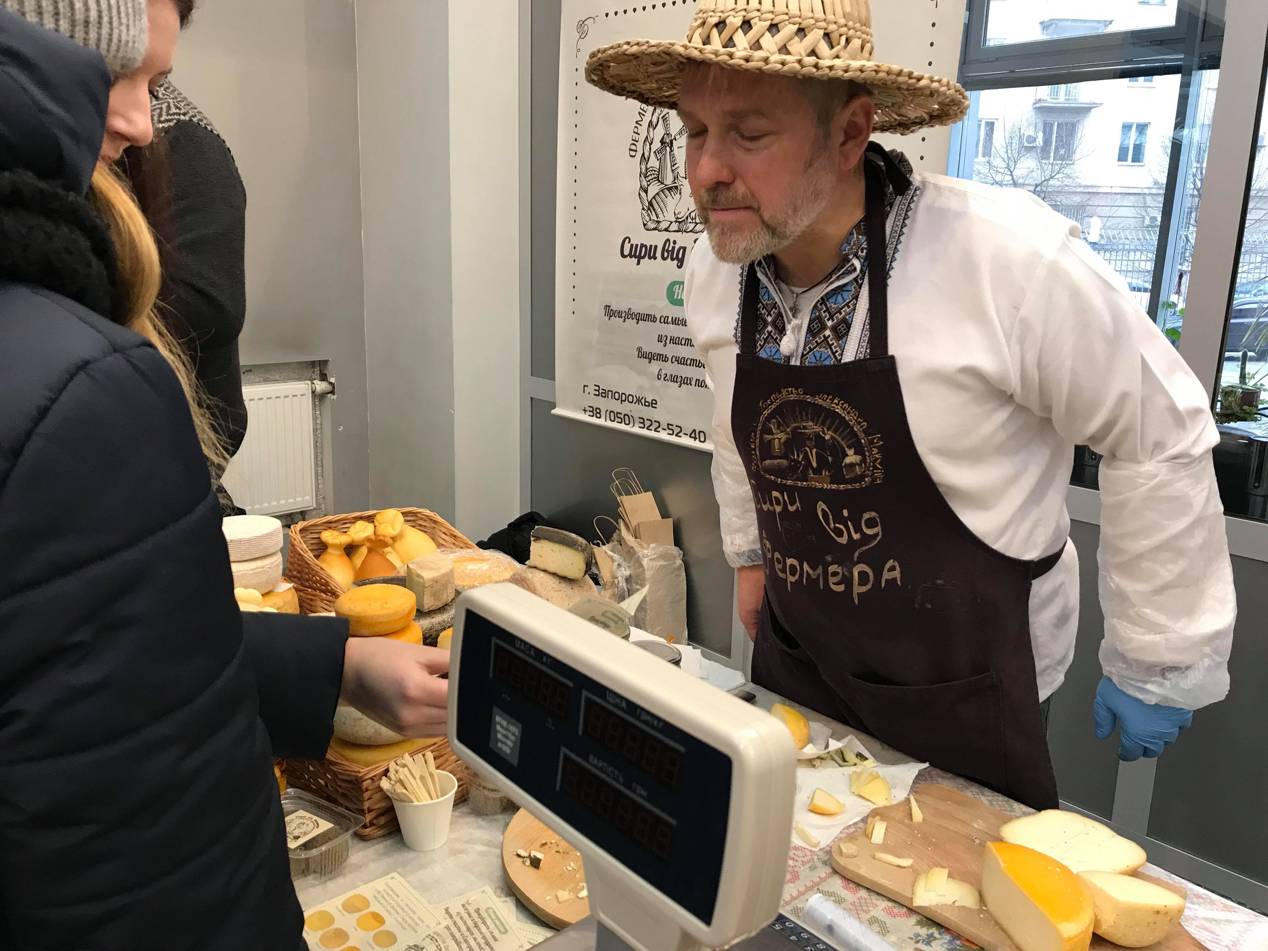 27990103_414360729016180_1739096769_o