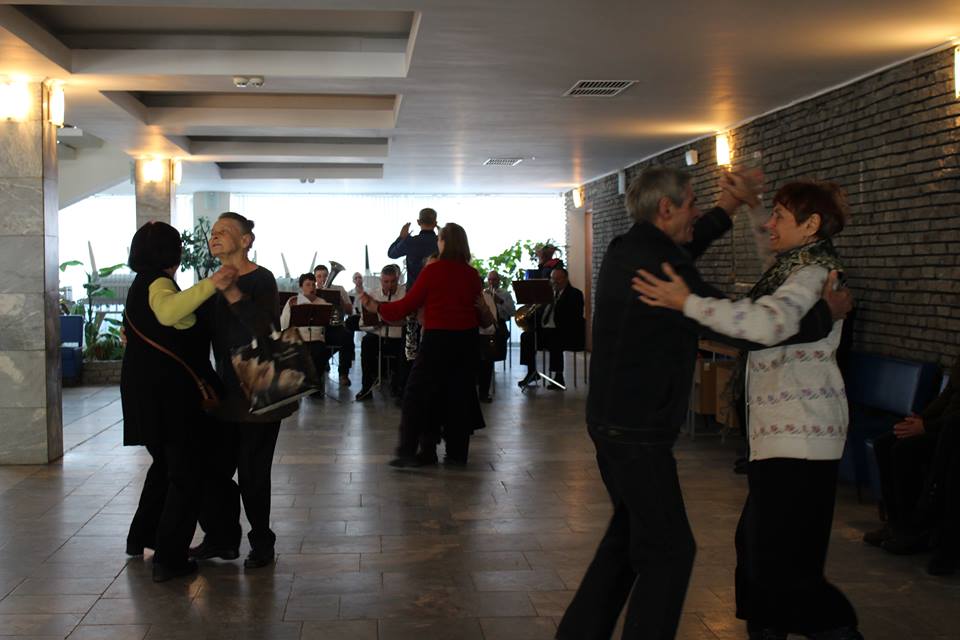 28741244_881684978669077_517843860_n