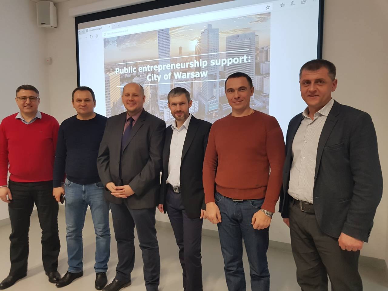 28928238_1746185318773975_399390806_o