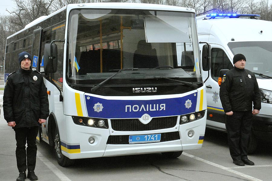 Запорожские полисмены получили 17 новеньких укомплектованных авто (ФОТО)