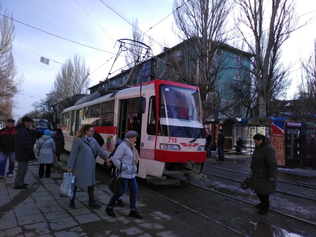 Новый запорожский трамвай спустя полгода начал ржаветь (ФОТО)
