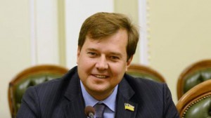 Жена запорожского нардепа купила недвижимость в Крыму и земельные участки в украинском селе