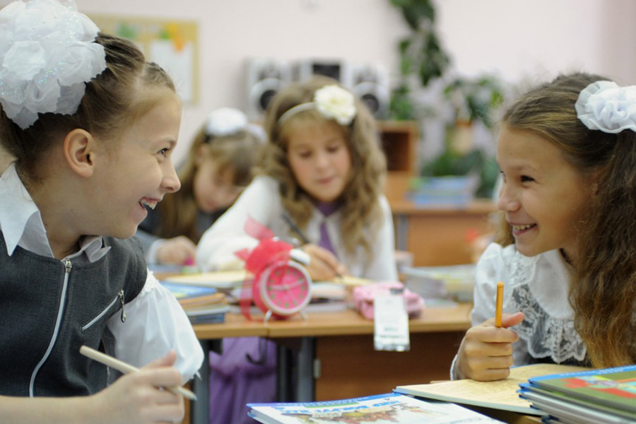 Лайфхак: как оформить ребенка в первый класс в Запорожье