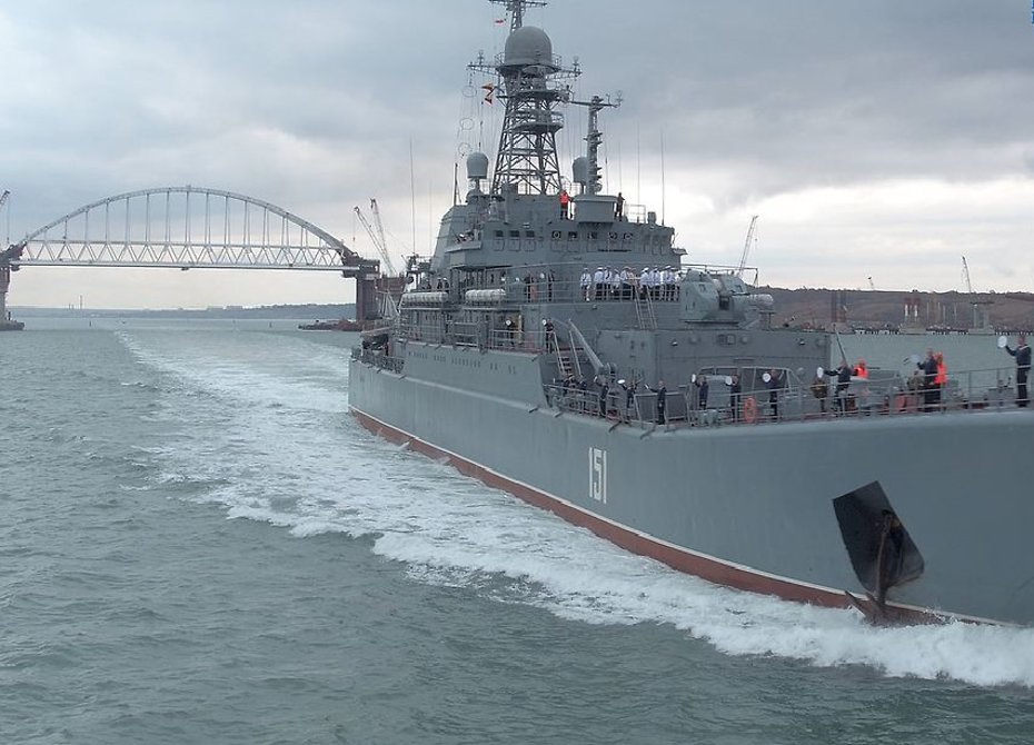 Россия начала ползучую оккупацию Приазовья: задержаны торговые судна вблизи Бердянска