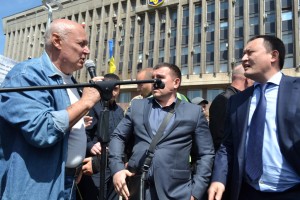 Привселюдно послал “на х..р”: Брыль просит запорожскую полицию наказать своего обидчика
