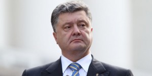 Суд не смог вчера отправить Порошенко под стражу (ФОТО)