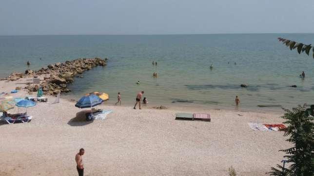 Платный пляж на запорожском курорте: с проверкой наведались СБУ и антикоррупционеры (ВИДЕО)