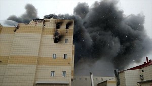 Сколько сотен людей могут погибнуть под горящими руинами запорожских ТЦ?